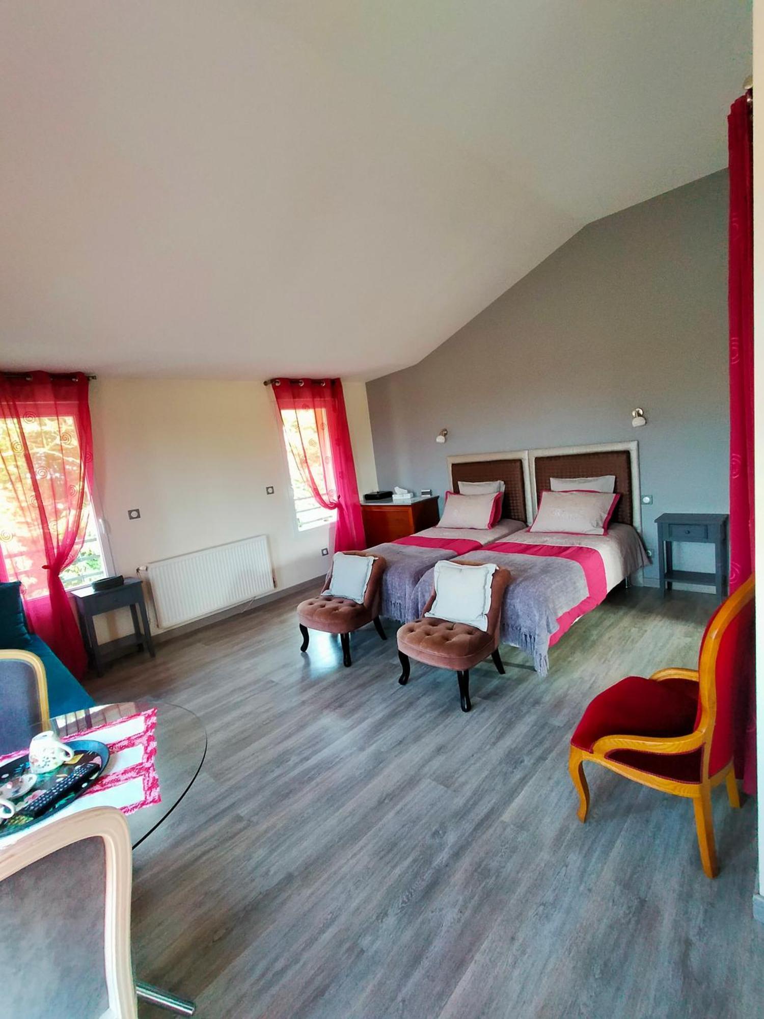 Chambre D'Hotes Du Bois Joli Mesnard-la-Barotière Eksteriør bilde